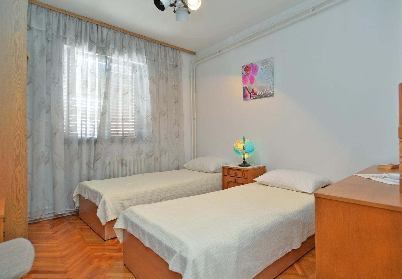 Apartments Ana 1684 Pula Zewnętrze zdjęcie