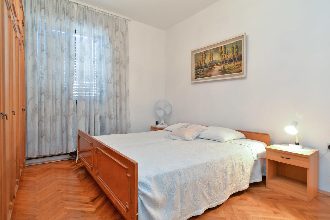 Apartments Ana 1684 Pula Zewnętrze zdjęcie